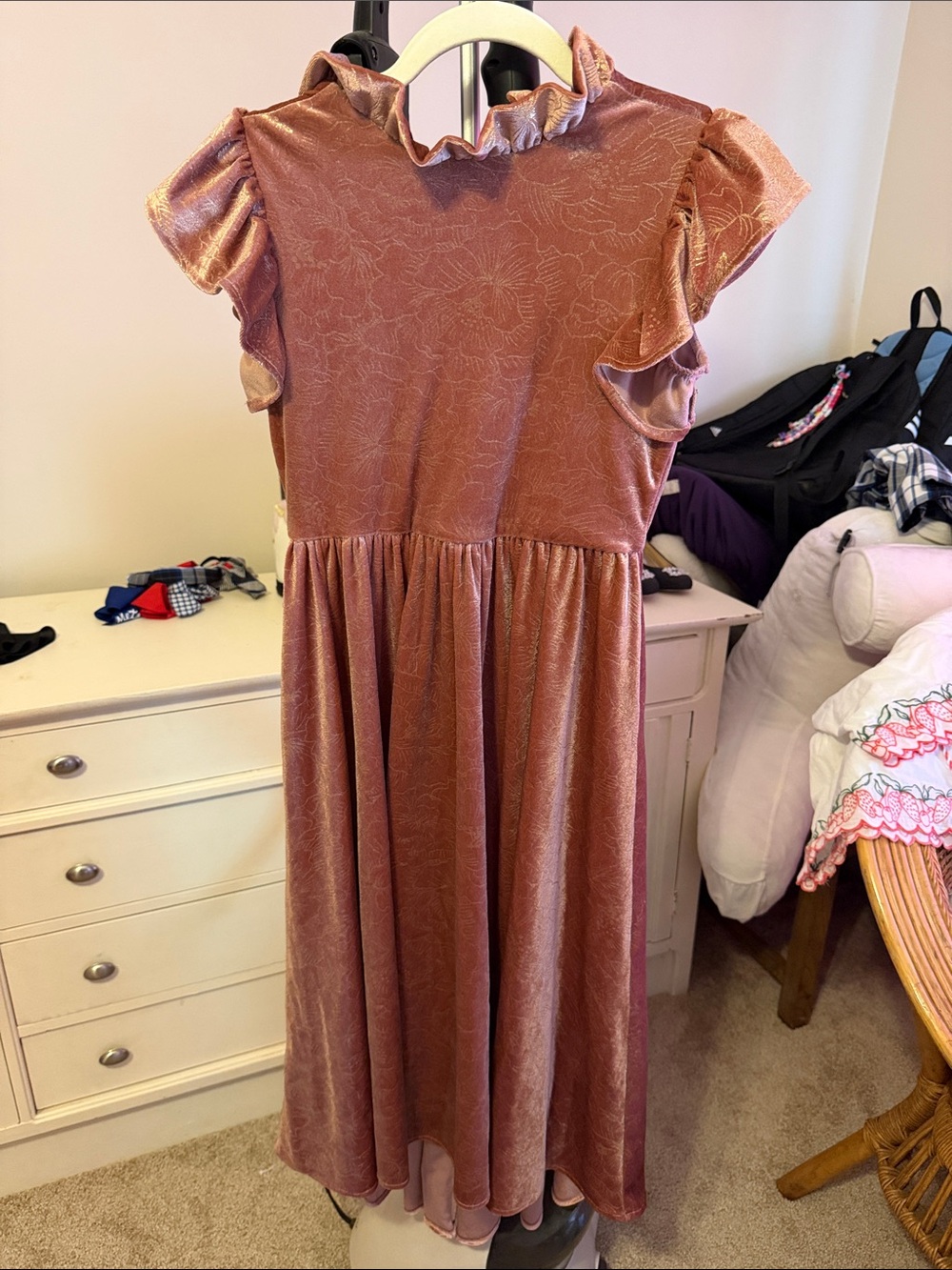 Joyfolie Mauve Pink Velvet Floral-Embossed Ruffle Dress